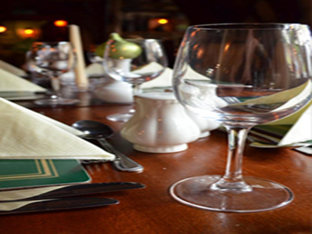 ロイストン The King William IV Bed & Breakfast エクステリア 写真