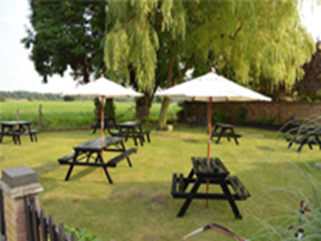 ロイストン The King William IV Bed & Breakfast 部屋 写真